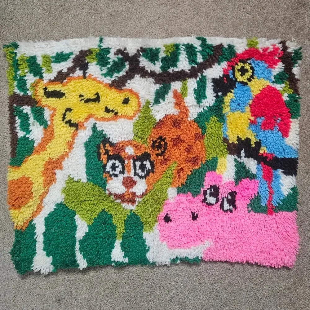 VTG 70s Latch Hook Rug, Jungle Animals: Giraffe, Parrot, Hippo, & Cheetah, 21x26